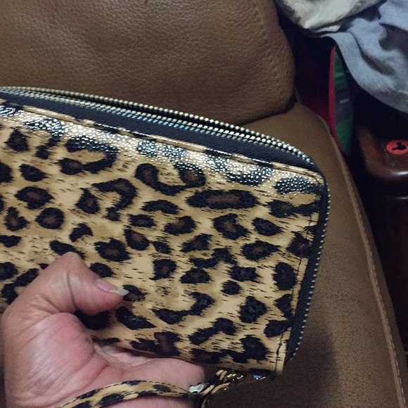 Wristlet - Picture 2 of 3